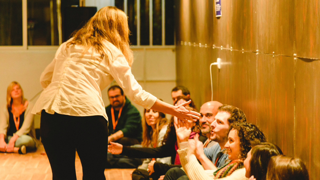 Synergy Hub: espaço de eventos flexível para eventos corporativos, workshops, palestras, formações e reuniões de equipa.